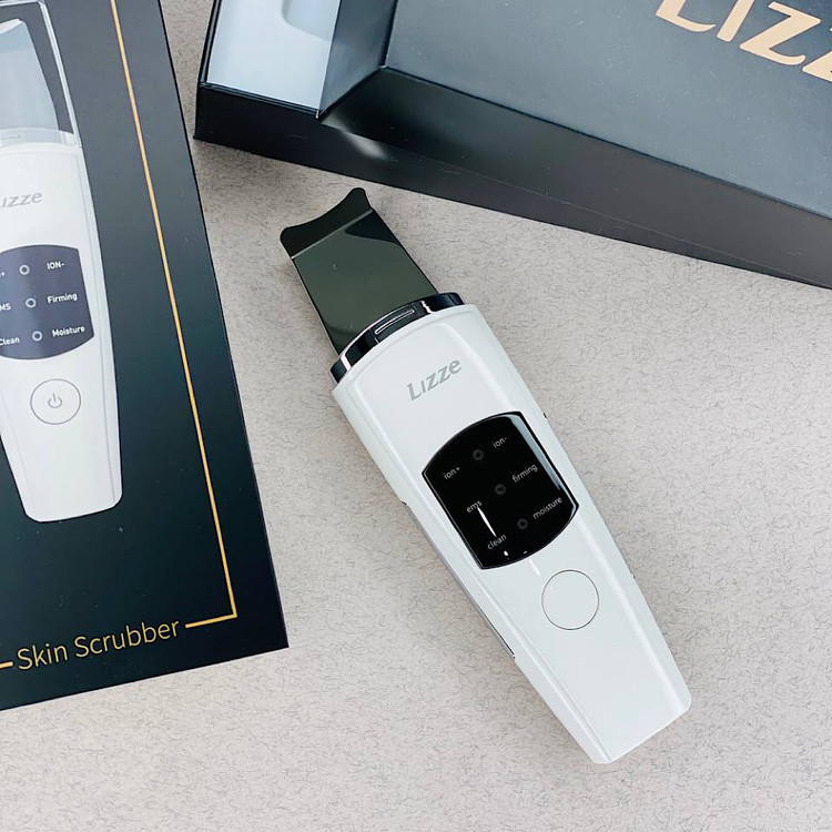 Lizze Facial Iron — اتوی صورت لیز برای لیفتینگ پوست و کاهش چین و چروک